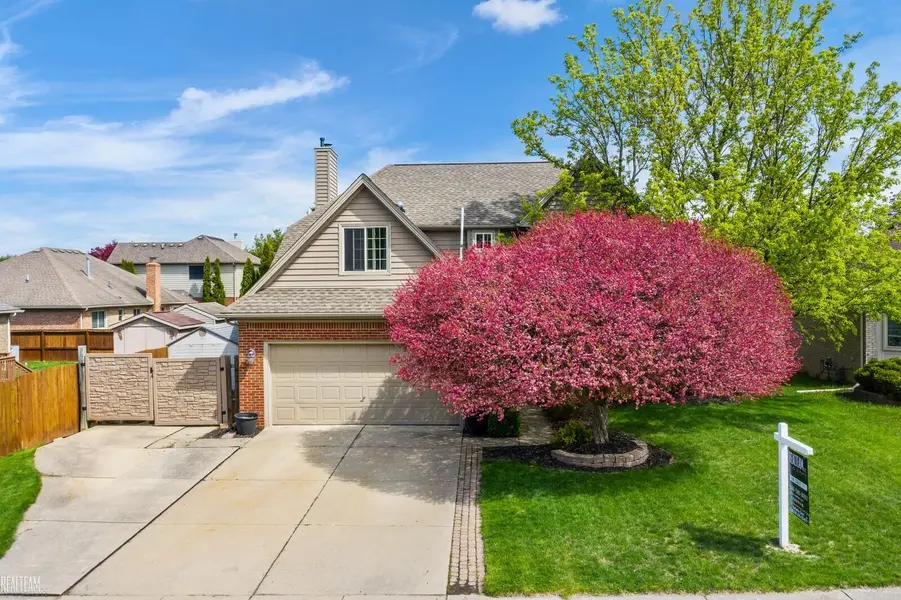 34121 Summerhill, Chesterfield Twp, MI 48047
