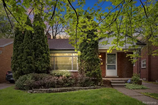 9546 HAZELTON, Redford, MI 48239