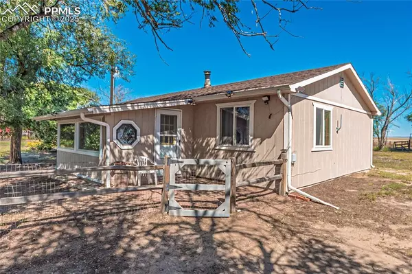 Colorado Springs, CO 80930,20820 Book DR