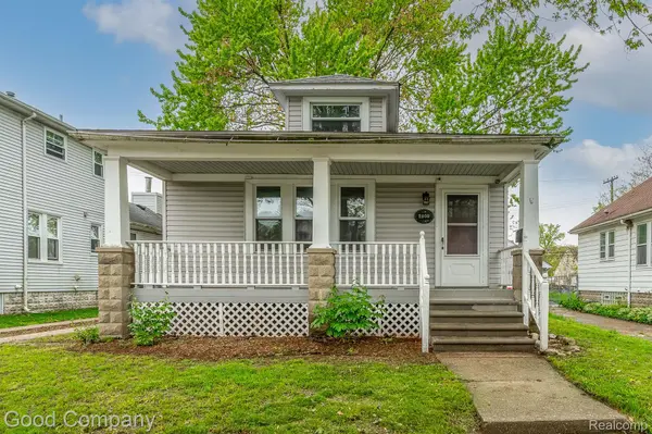 2800 Parker ST, Dearborn, MI 48124