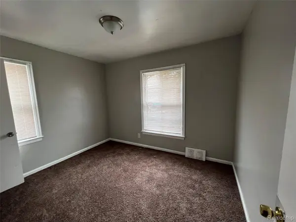 Detroit, MI 48219,18533 KENTFIELD ST