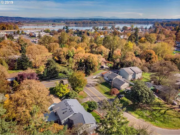 St Helens, OR 97051,790 ST HELENS ST