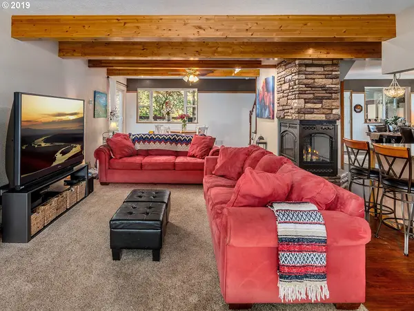 St Helens, OR 97051,790 ST HELENS ST