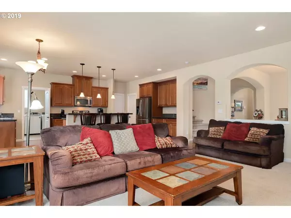 Estacada, OR 97023,1770 NE GARDINER DR