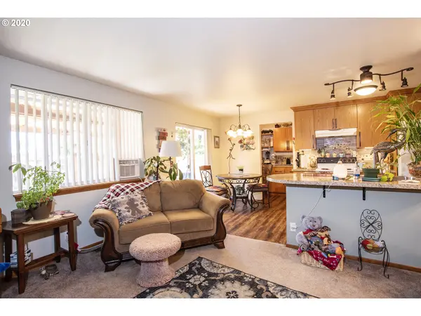 Creswell, OR 97426,286 ART LOTT LN