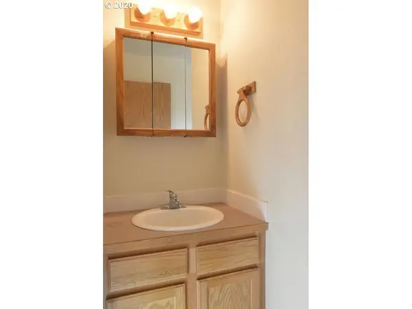 6210 N MEARS ST, Portland, OR 97203