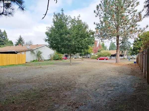 F ST, Springfield, OR 97477