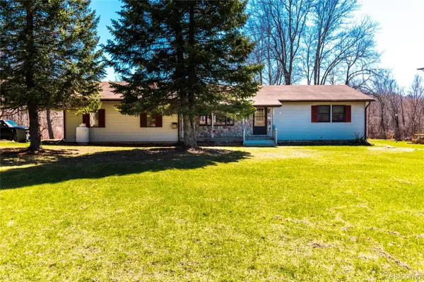 4826 SUTTON RD, Dryden, MI 48428