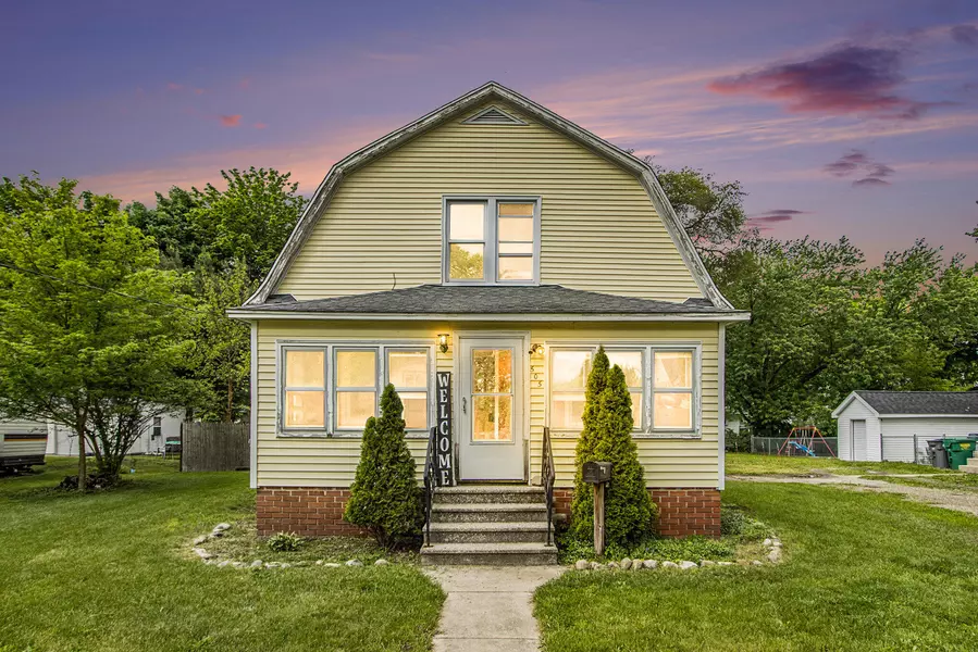 505 S Clay ST, Sturgis, MI 49091