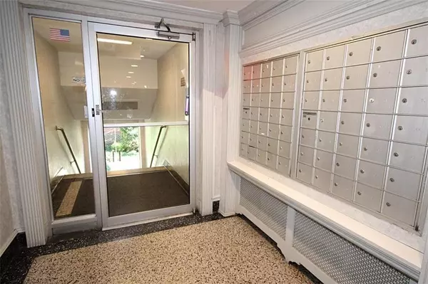 Brooklyn, NY 11209,7259 Shore RD #5A