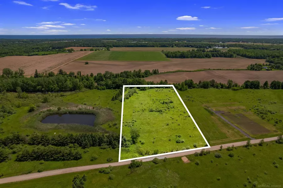 Lot 8 Madison LN, Croswell, MI 48422