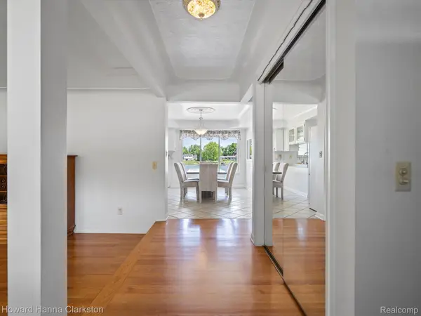 White Lake, MI 48386,9174 Sandy Ridge DR