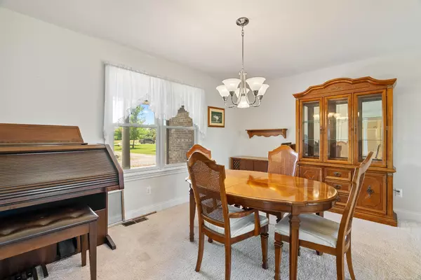 Avoca, MI 48006,9850 Yale RD