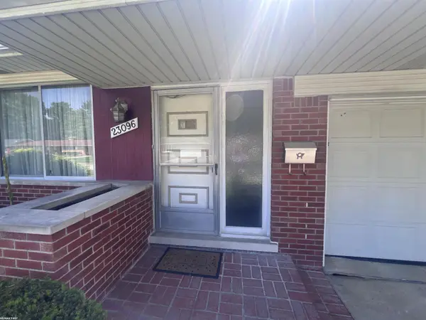 Eastpointe, MI 48021,23096 Raven AVE