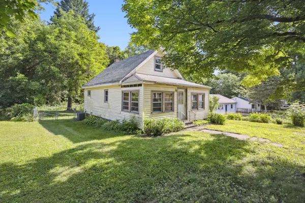 Buchanan, MI 49107,415 Arctic ST