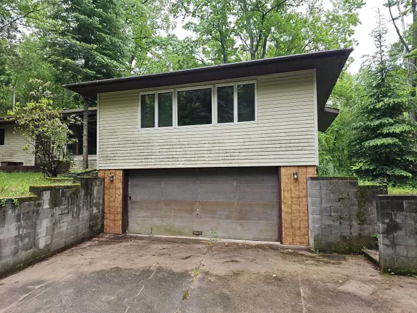 Atlanta, MI 49709,9566 County Road 487