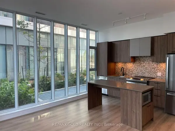 Brampton, ON L7A 5L3,10 Lagerfeld DR #104