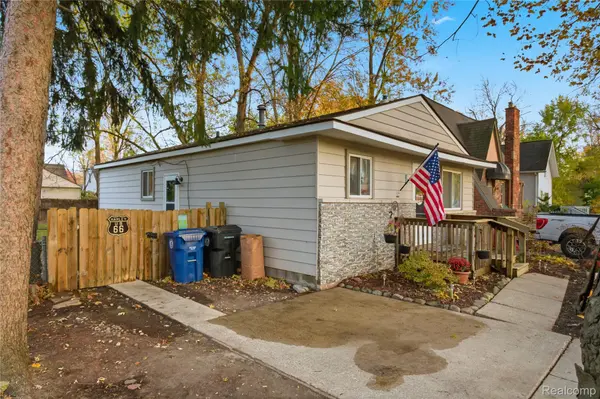 Redford, MI 48240,19800 Poinciana