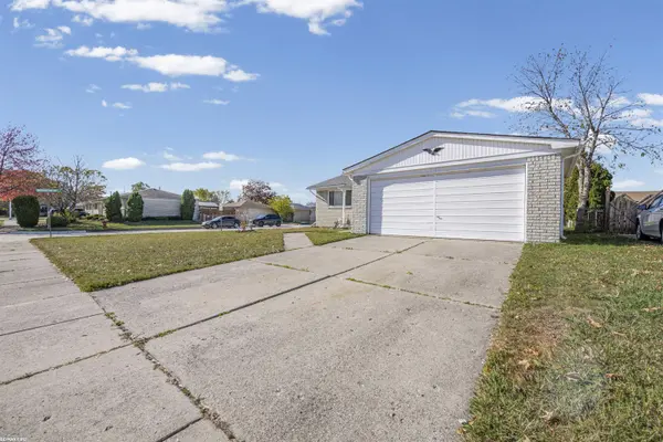 Roseville, MI 48066,28633 Citation DR