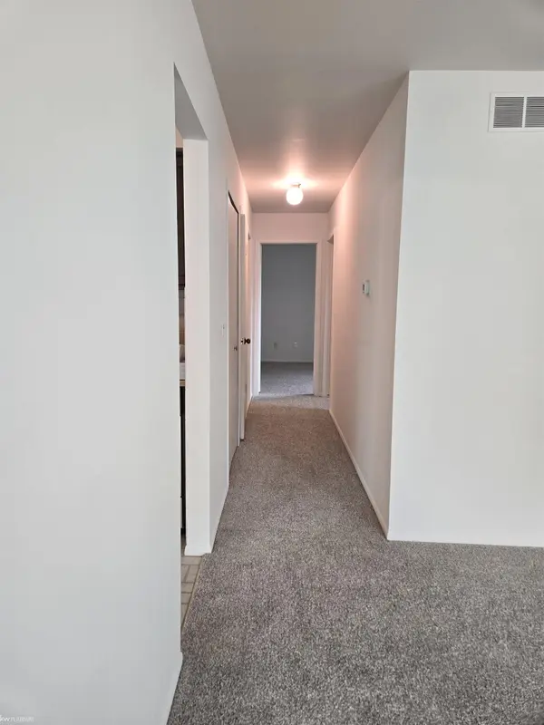 Clinton Township, MI 48035,35342 Bristlecone ST