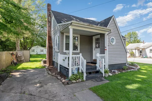 Montrose, MI 48457,157 N Genesee ST