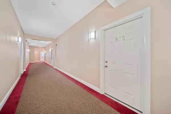 Walled Lake, MI 48390,575 N Pontiac TRL