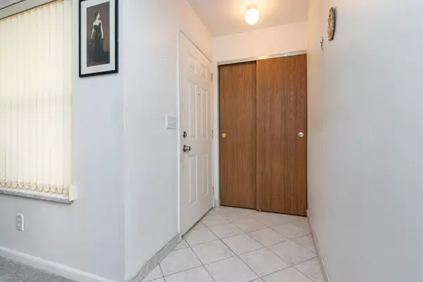 South Lyon, MI 48178,61081 Greenwood DR