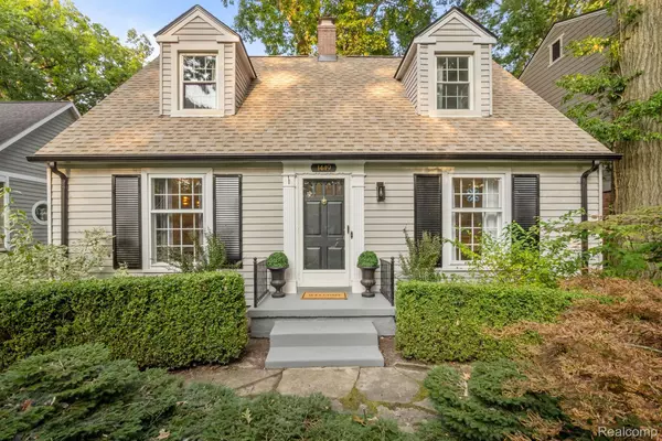 Sylvan Lake, MI 48320,1449 GLENWOOD DR