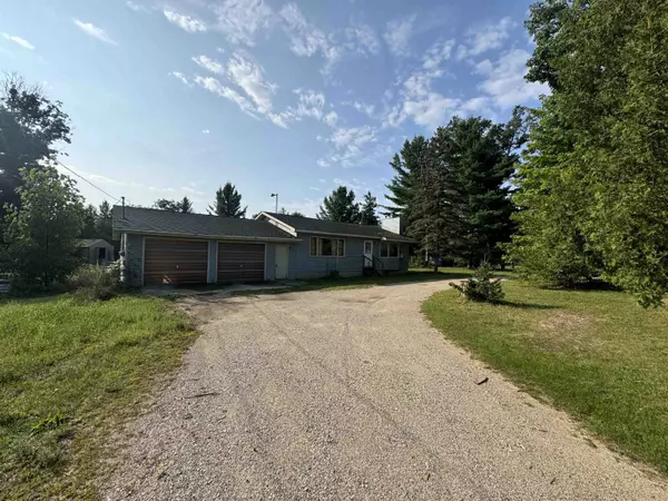 5145 Oak Park DR, Alger, MI 48610