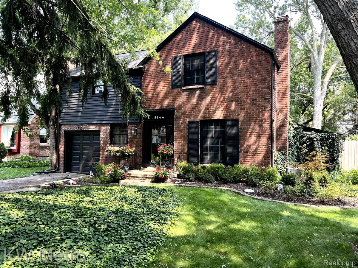 Lathrup Village, MI 48076,18144 SUNNYBROOK AVE