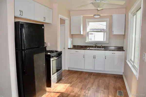 Lincoln Park, MI 48146,1334 APPLEWOOD AVE