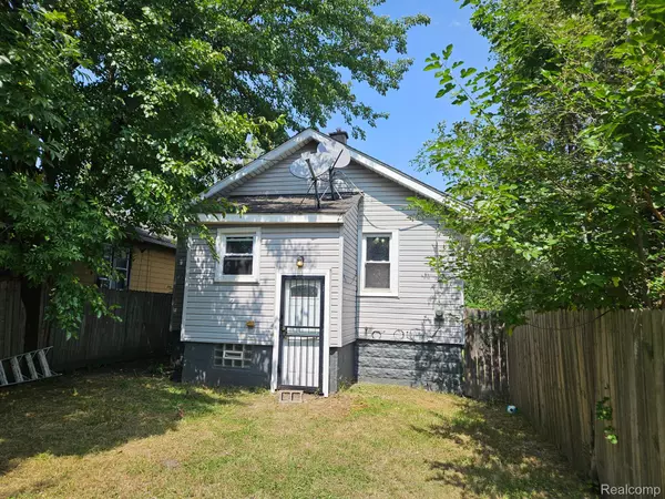 Ecorse, MI 48229,74 E ROCKWOOD ST