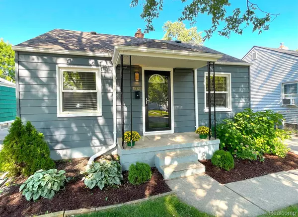 Harper Woods, MI 48225,19121 WOODSIDE ST