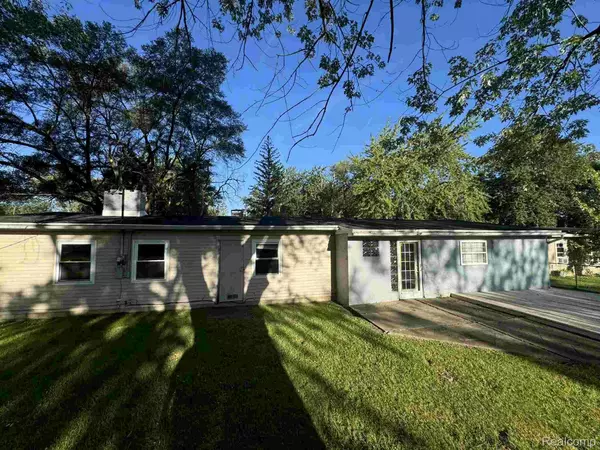 Grand Blanc, MI 48439,6191 SPRINGDALE BLVD