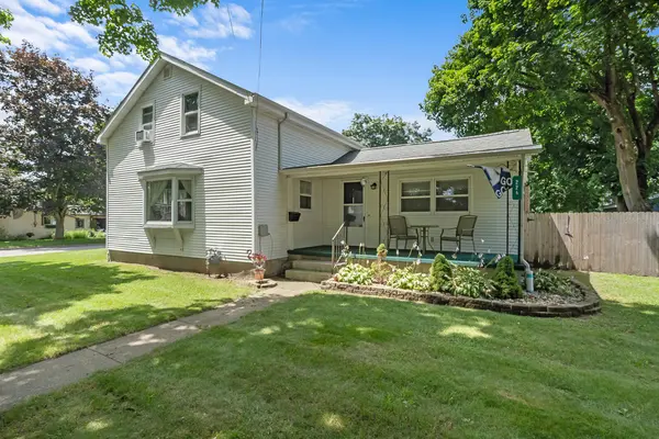 224 S Liberty ST, Marshall, MI 49068