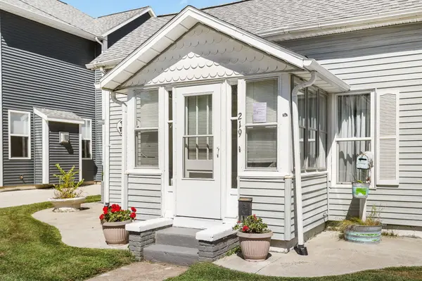 South Haven, MI 49090,219 Superior ST