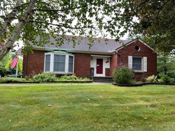 305 Mills RD, Saline, MI 48176