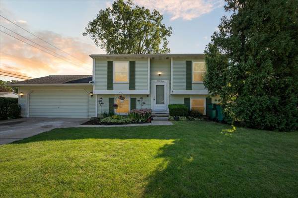 6011 S Ivanhoe AVE, Ypsilanti, MI 48197