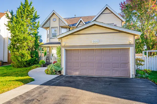 Oshawa, ON L1K 2E7,906 Kingsley CT