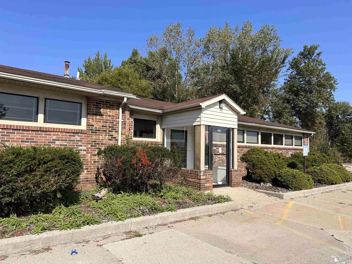 Newport, MI 48166,7521 N Telegraph RD