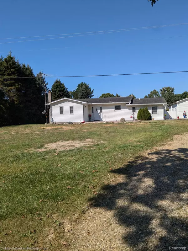 Columbiaville, MI 48421,912 COLUMBIAVILLE RD