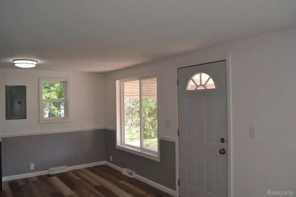 Flint, MI 48532,2052 ROSLYN AVE