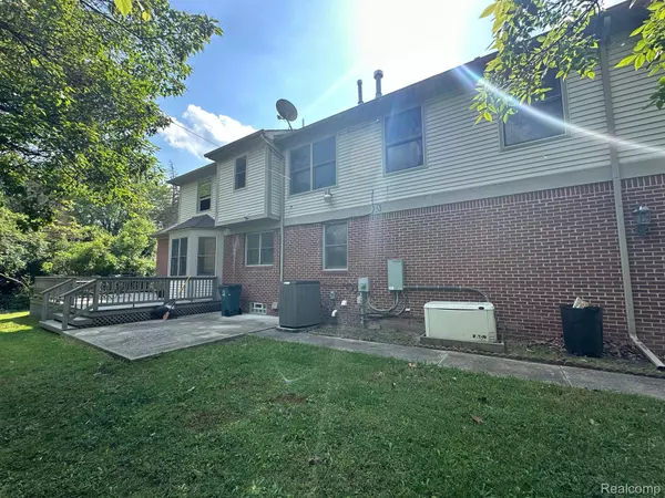 Lathrup Village, MI 48076,27848 CATHALTON