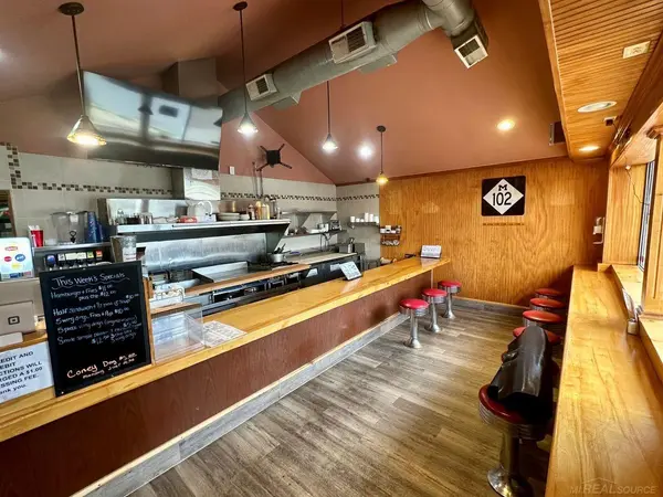 14693 E 8 Mile RD, Warren, MI 48089