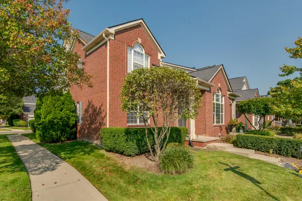 Commerce Twp, MI 48390,5101 Tamara CIR