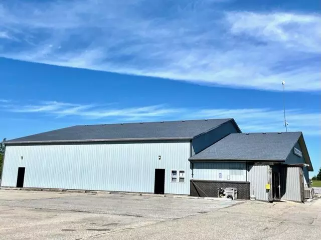 15200 220th AVE, Big Rapids, MI 49307