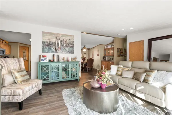 South Lyon, MI 48178,11976 CEDARBROOK DR