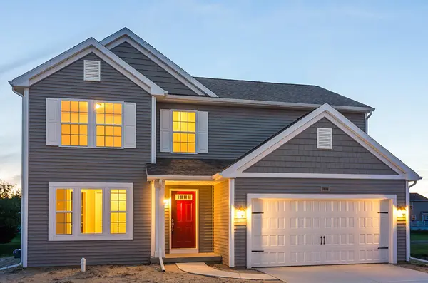 Byron Center, MI 49315,701 Petoskey Stone DR