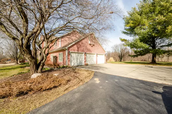 St. Joseph, MI 49085,3246 Wyndwicke DR