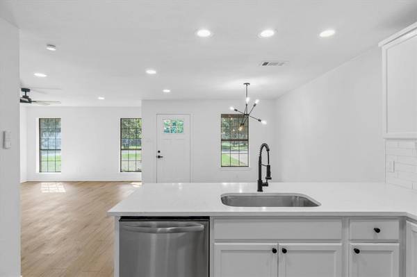 Wills Point, TX 75169,910 Willow Drive